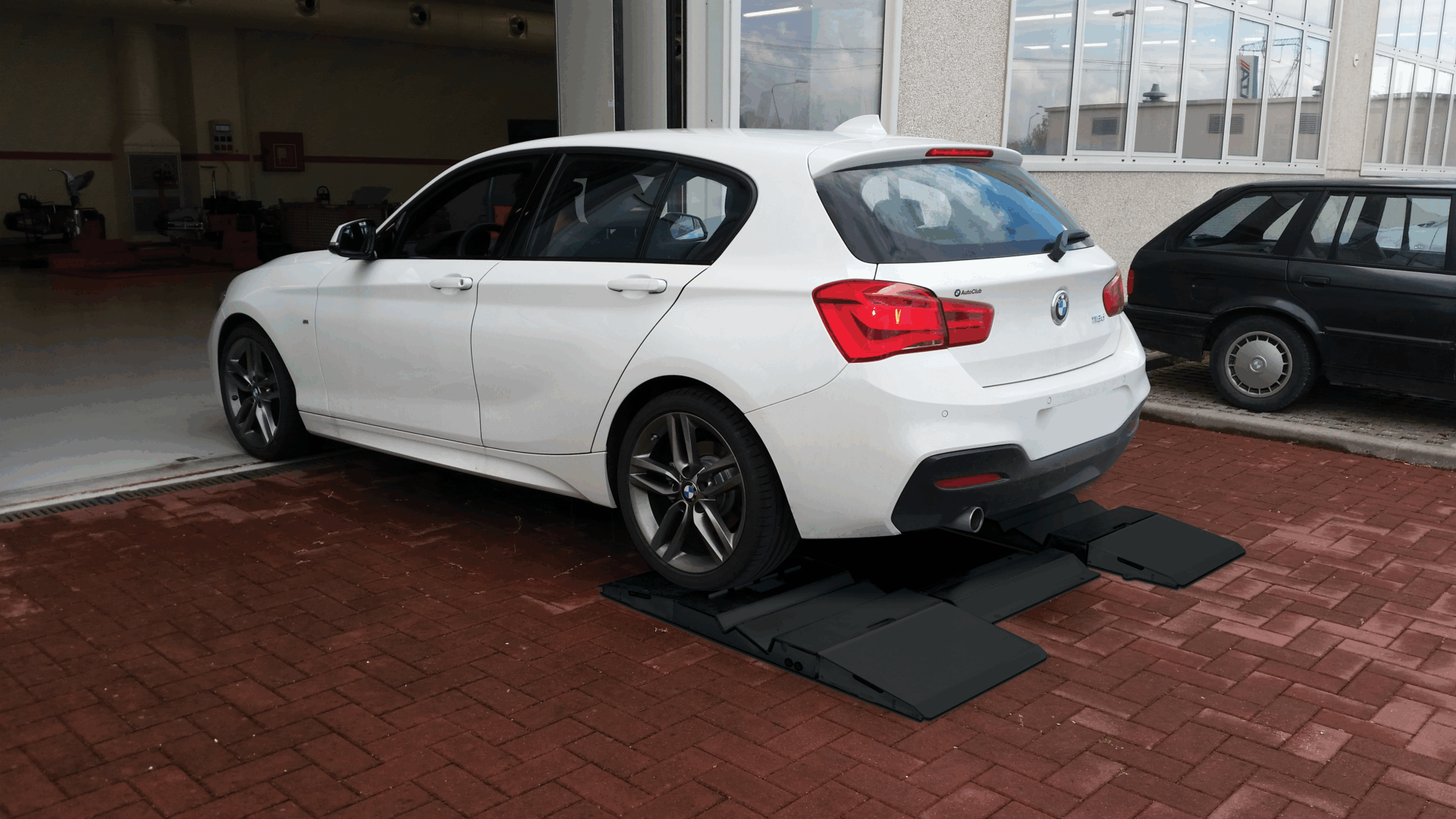 Tyre tread measuring system WS101 102 PI 01 Tyre tread measuring system WS101 102 PI 01