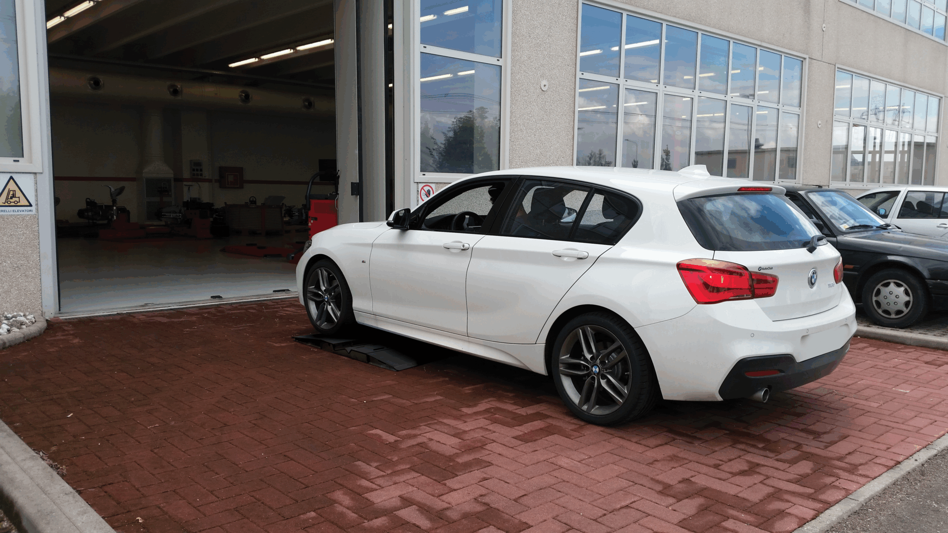 Tyre tread measuring system WS101 102 PI 02 Tyre tread measuring system WS101 102 PI 02